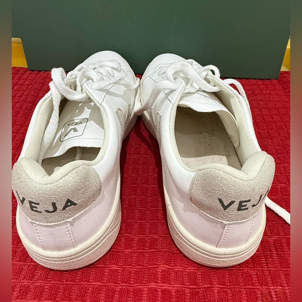 Veja - URCA CWL White/ Natural Leather Sneakers Women's Size US 9.5 - Picture 5 of 9